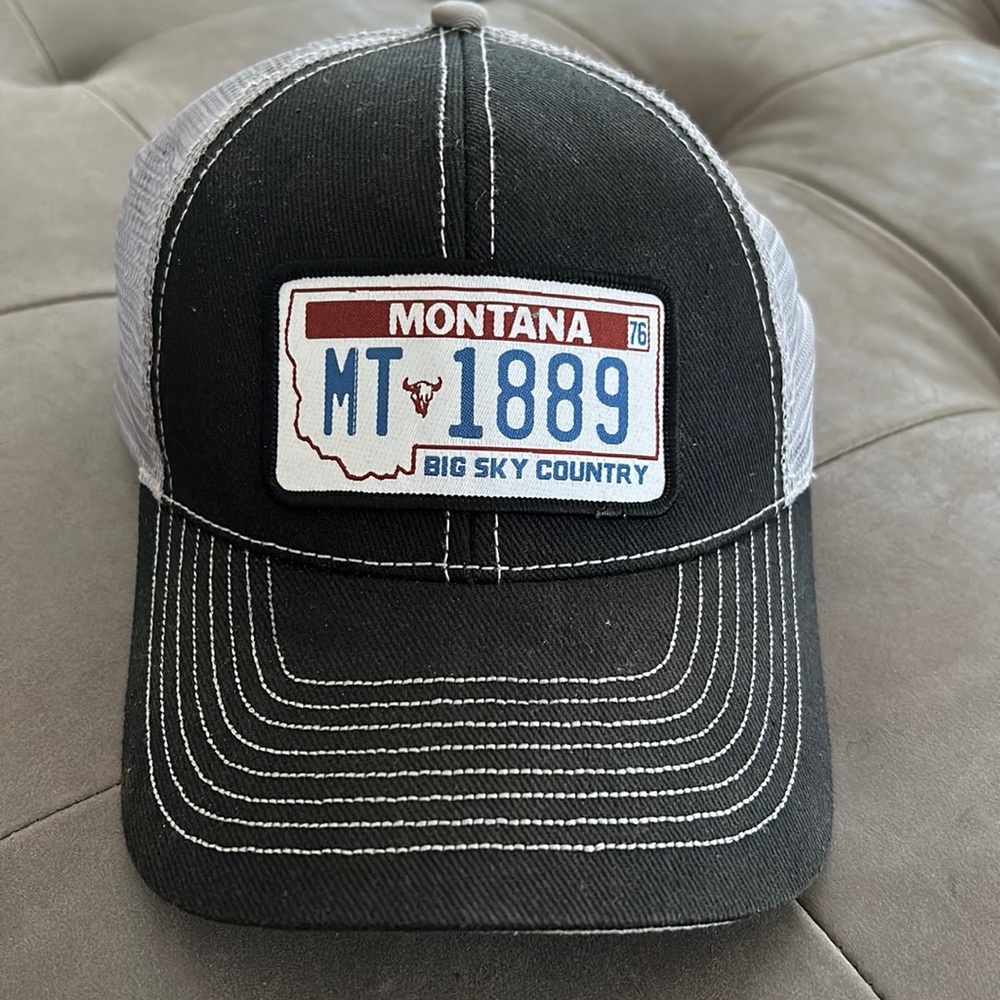 Montana Big Sky Country adjustable hat. Black & Gray. Great condition.
